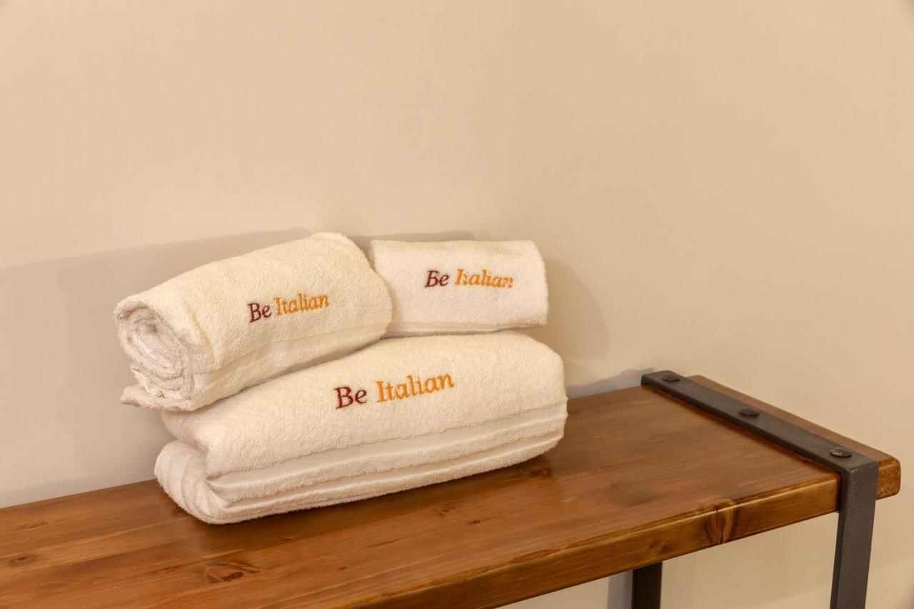 ナポリ Be Italian Flat Duomo 319 Bed & Breakfast エクステリア 写真