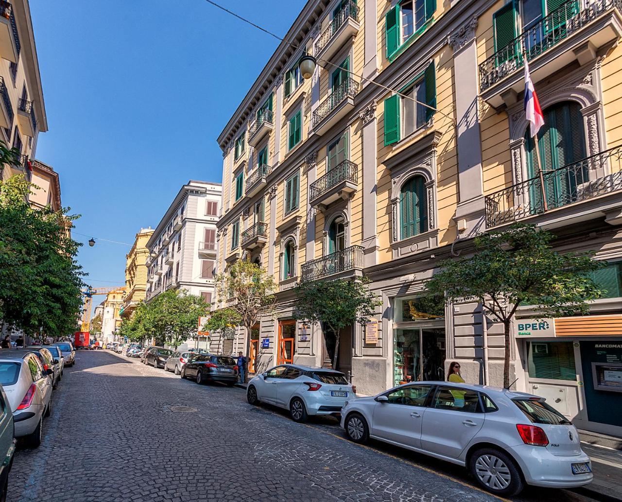 ナポリ Be Italian Flat Duomo 319 Bed & Breakfast エクステリア 写真