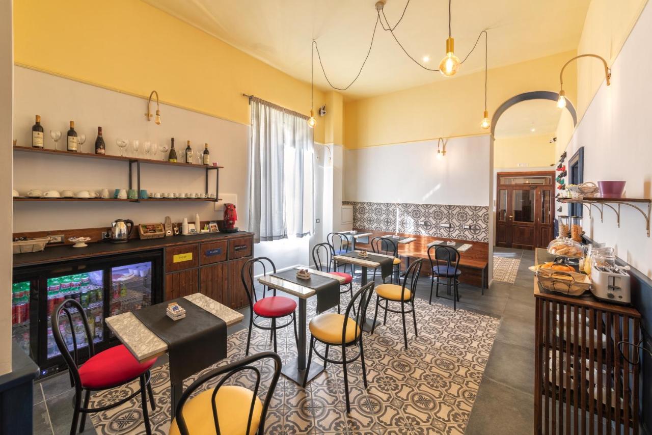 ナポリ Be Italian Flat Duomo 319 Bed & Breakfast エクステリア 写真