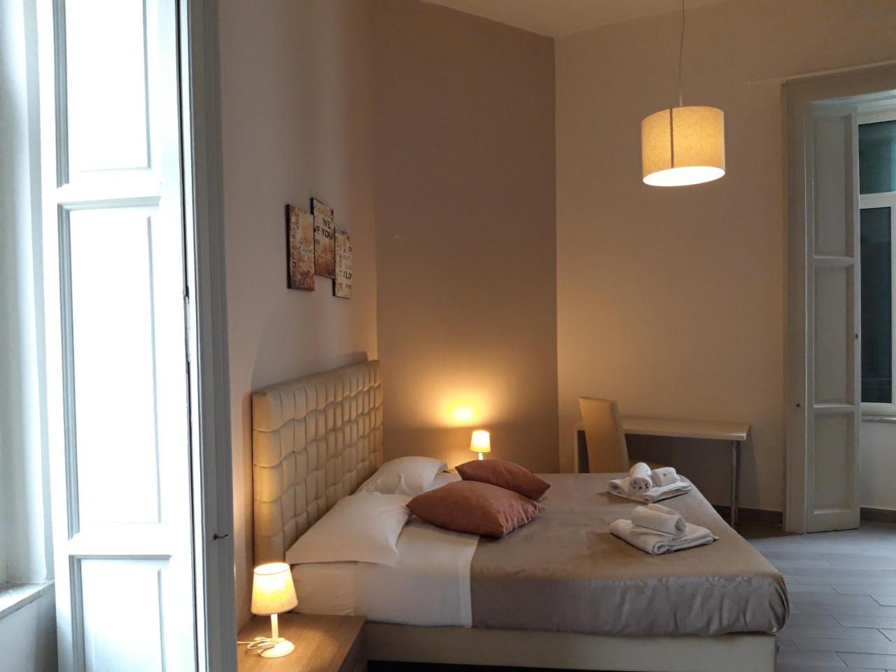 ナポリ Be Italian Flat Duomo 319 Bed & Breakfast エクステリア 写真