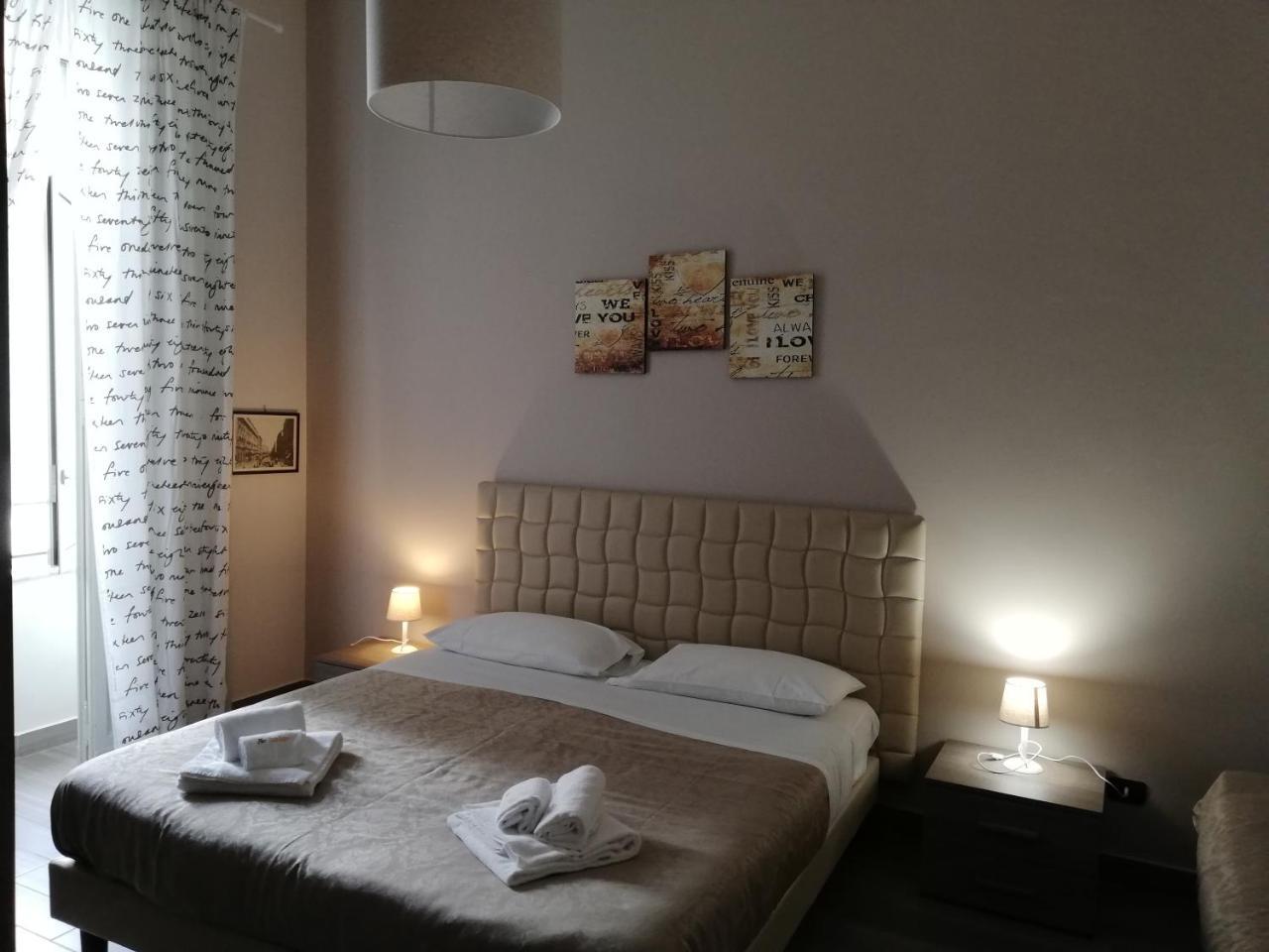 ナポリ Be Italian Flat Duomo 319 Bed & Breakfast エクステリア 写真