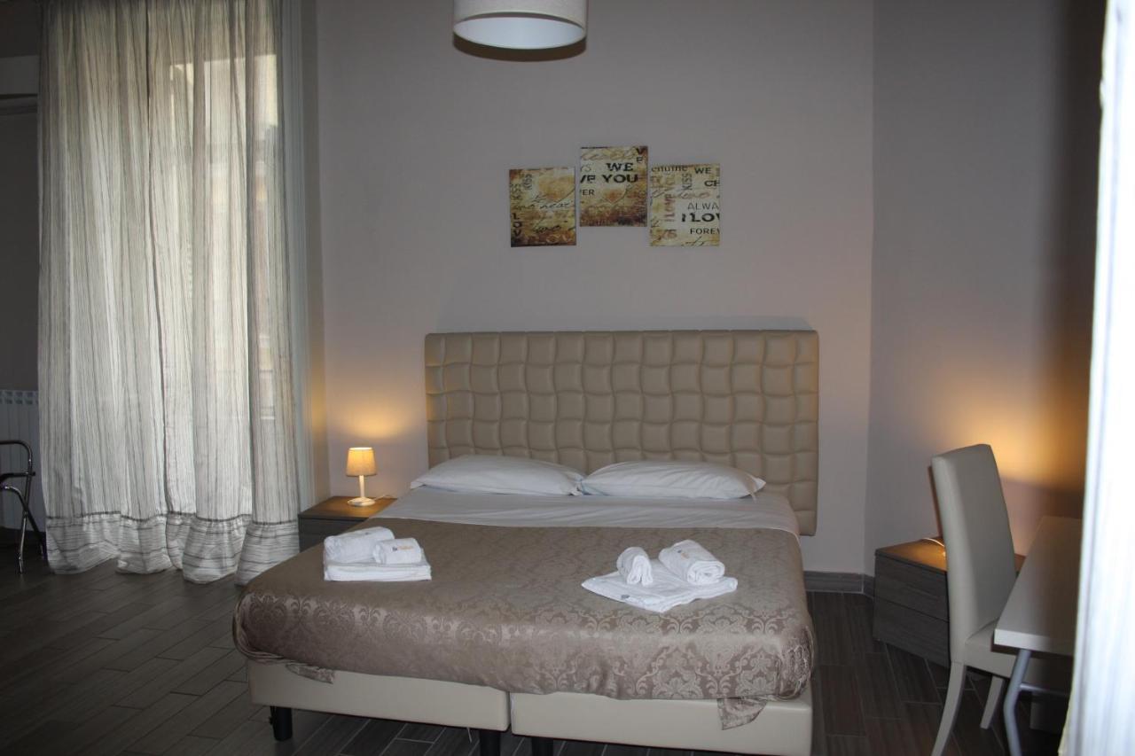 ナポリ Be Italian Flat Duomo 319 Bed & Breakfast エクステリア 写真