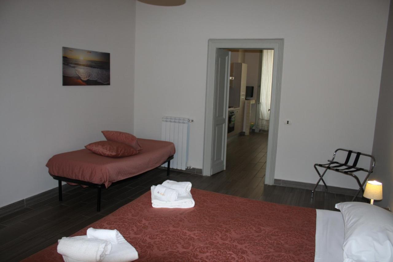 ナポリ Be Italian Flat Duomo 319 Bed & Breakfast エクステリア 写真